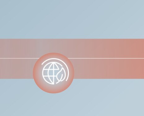 Oranger Streifen vor blauem Hintergrund mit einer runden Grafik.