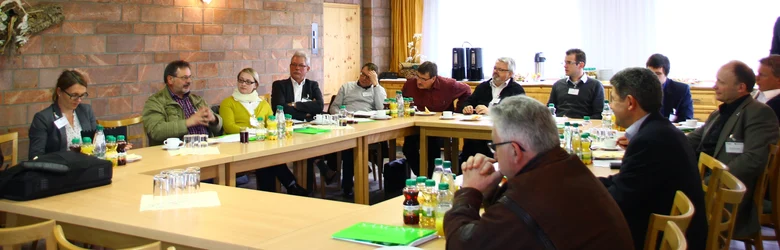Die Teilnehmer der Arbeitsgruppe »Tierische Nebenprodukte« während der Diskussion