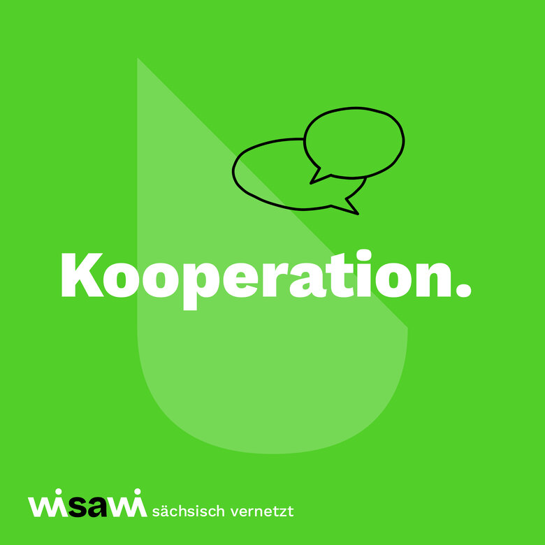 Vor grünem Hintergrund ist in Schwarz der Schriftzug Kooperation zu sehen.